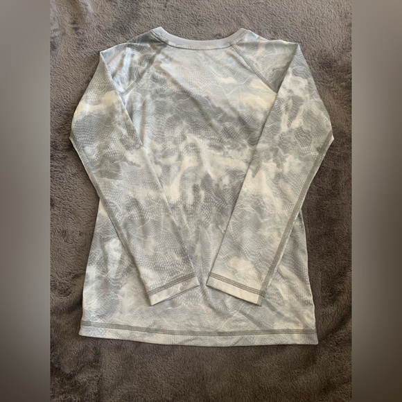 All in Motion Gray Long Sleeve Tee - Picture 3 of 3